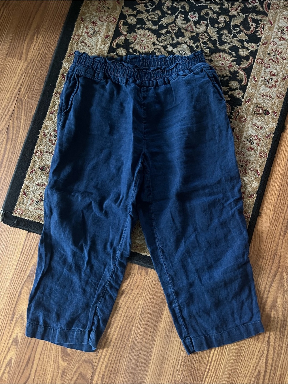Navy Blue Linen Capri Pants